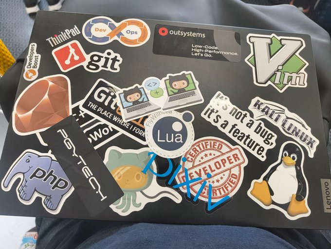 Linuxデスクトップを開くやべー奴.jpeg